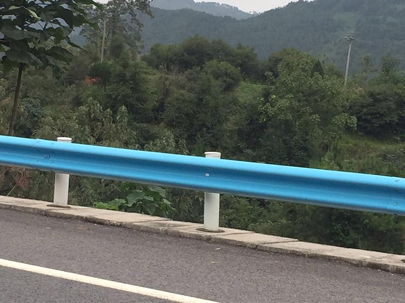 路側(cè)護欄板 路側(cè)護欄板