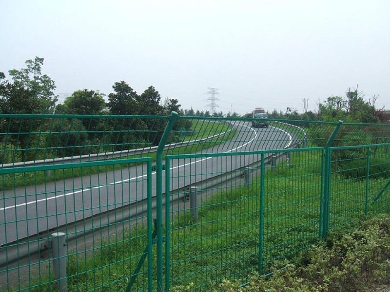 廣安公路護(hù)欄網(wǎng)